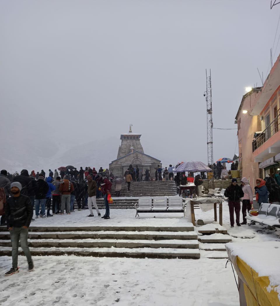 Kedarnath in Uttarakhand receives fresh snowfall