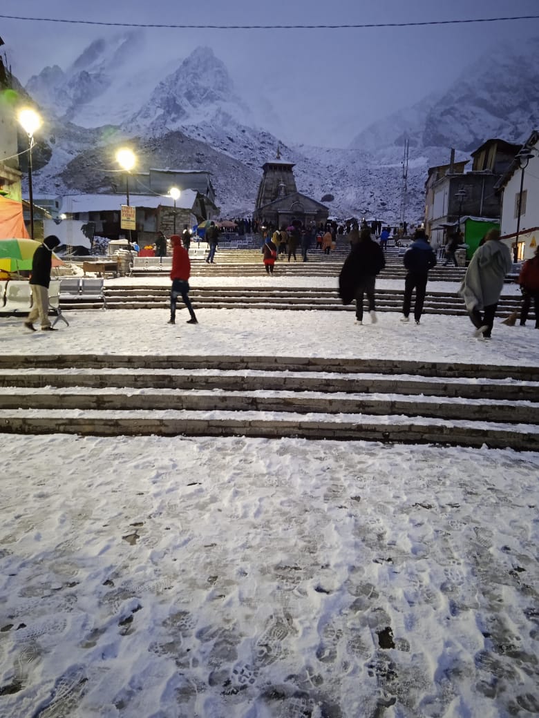 Kedarnath in Uttarakhand receives fresh snowfall