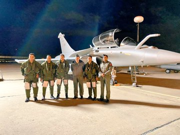 Three Rafale fighter jets will land on Jamnagar