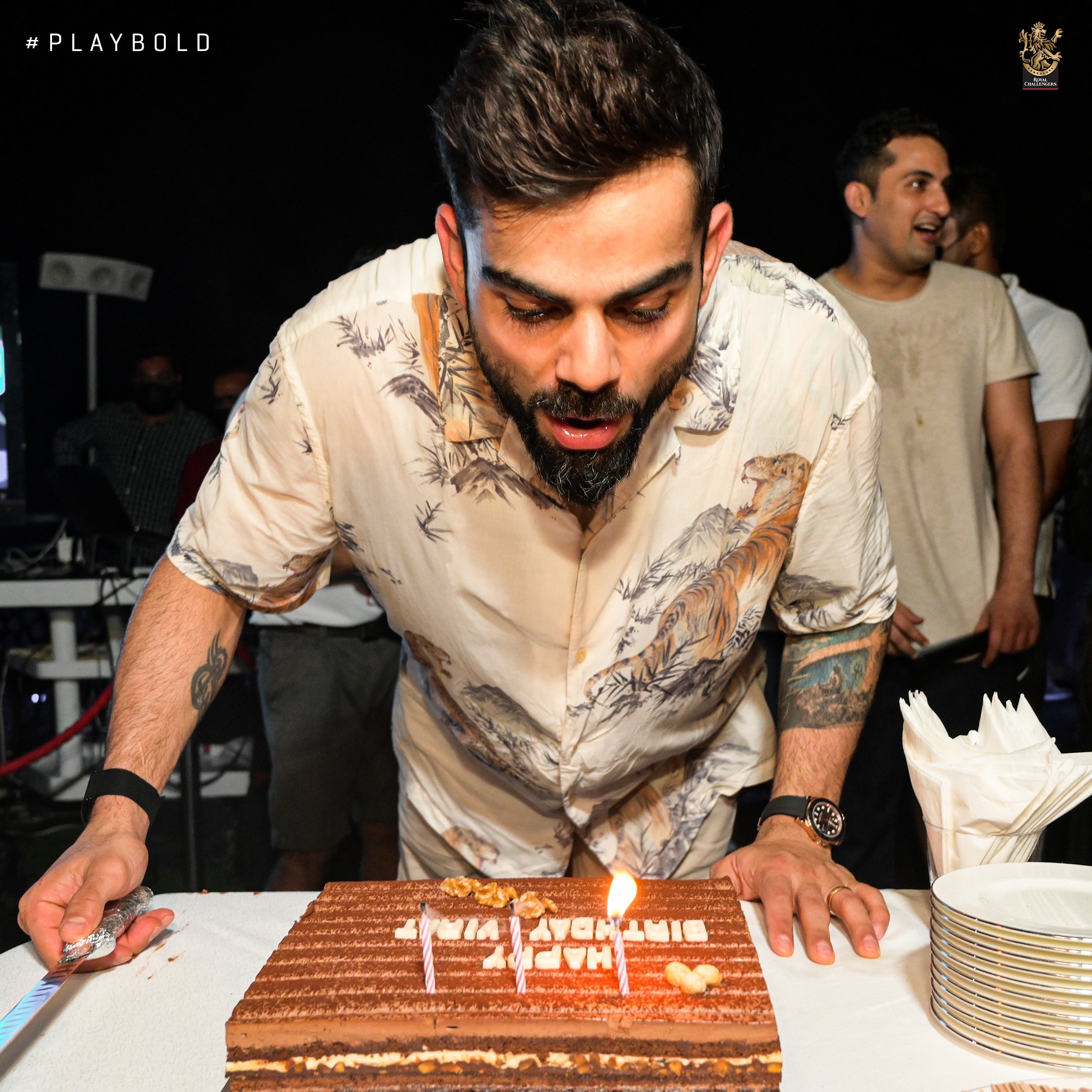 virat kohli birthday celebrations with his wife anushka sharma and rcb in uae