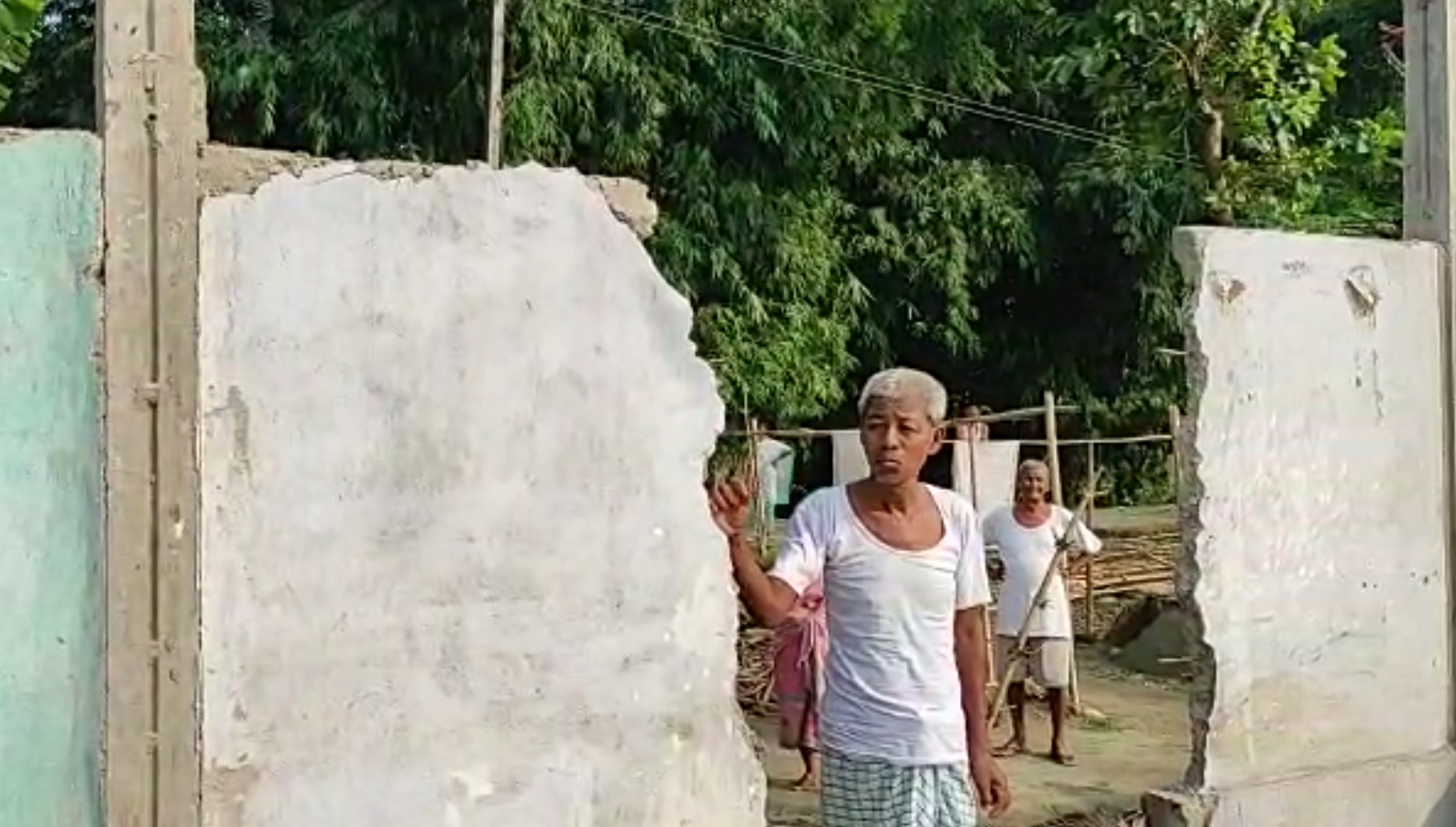 erosion-at-baksa-barpeta-victim-requesting-for-help