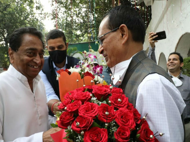 Kamal Nath arrives at CM House