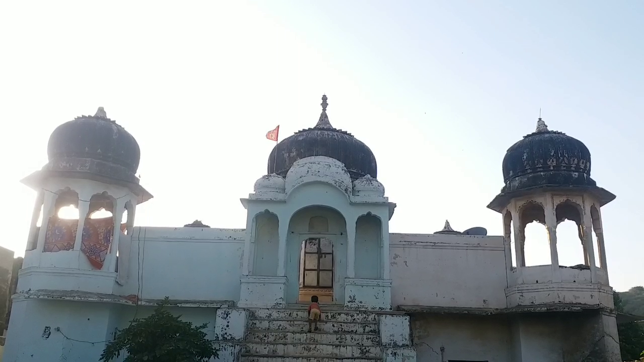 Dargah in Badalgarh Fort