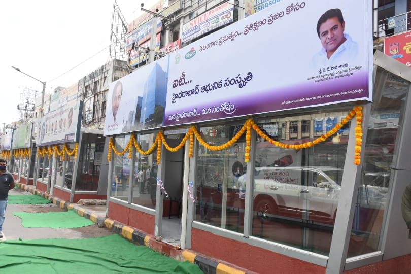 mayor bonthu rammohan started ac bus shelters in dilsukhnagar