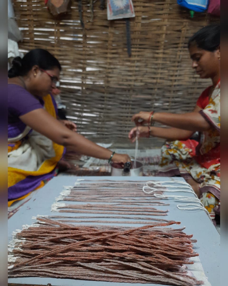 விதைகள் நிறைந்த பட்டாசுகள் தயாரிப்பு