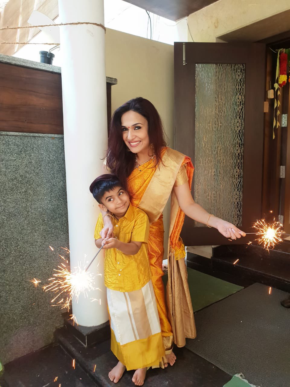 Superstar Rajinikanth celebrates Diwali with family