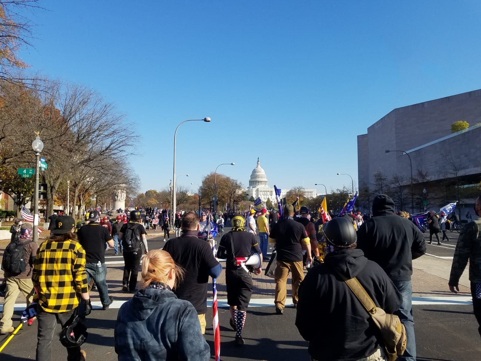 Thousands attend march in DC to support Trump