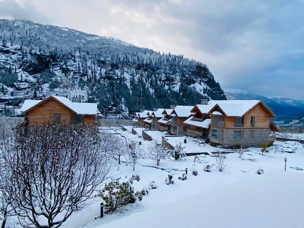 Tourists enjoy fresh snowfall in Kedarnath Dham