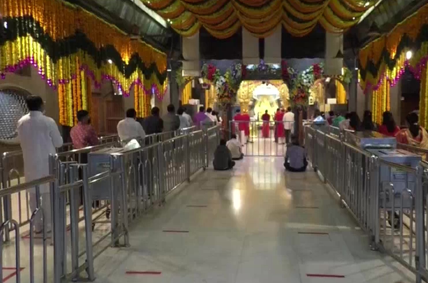 Place of worships reopen in Maharashtra