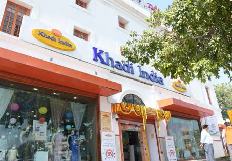 Khadi Registers Record Sales; Singles-Day Sale at Flagship CP Outlet Crossed Rs 1 cr for 4 times in 40 Days