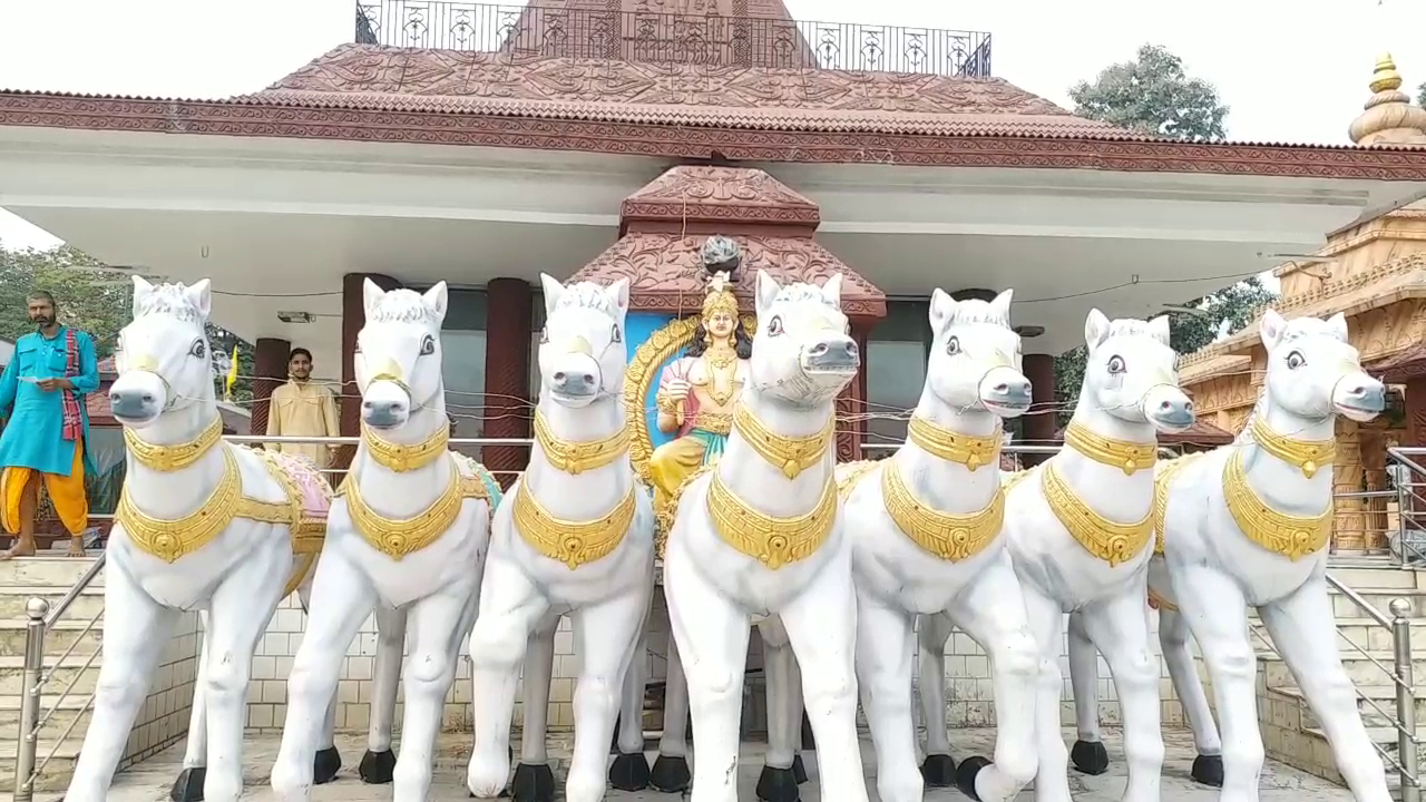 specialty-of-surya-dham-temple-of-jamshedpur-during-chhath-puja