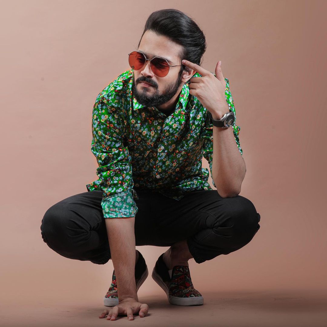 bhuvan bam : know about his struggle