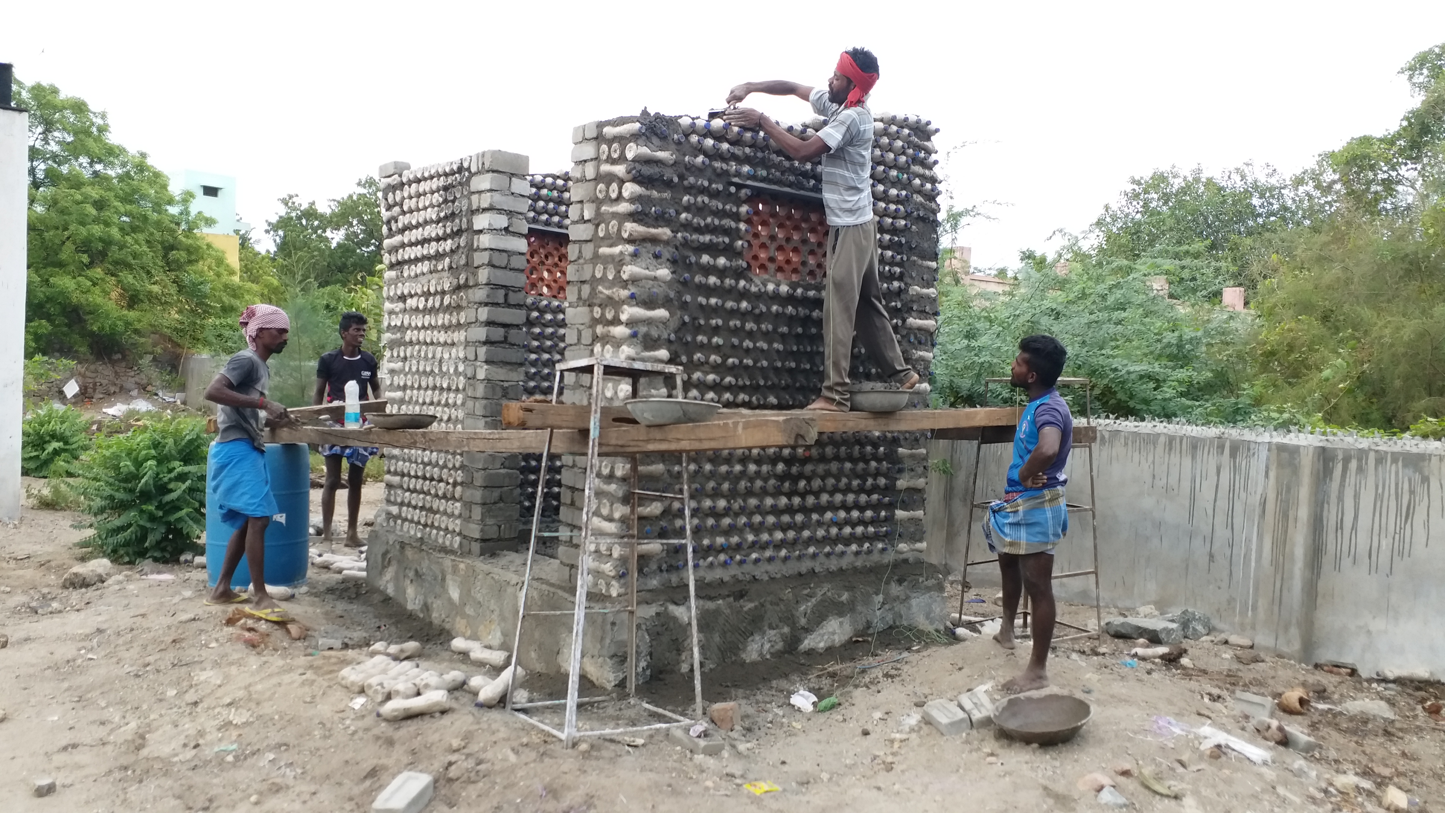 Thoothukudi: Toilets built by using empty water bottles