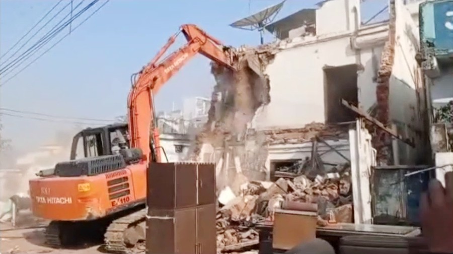 After former Congress leader Gagju Sonkar, bulldozer may go on illegal construction in the city today