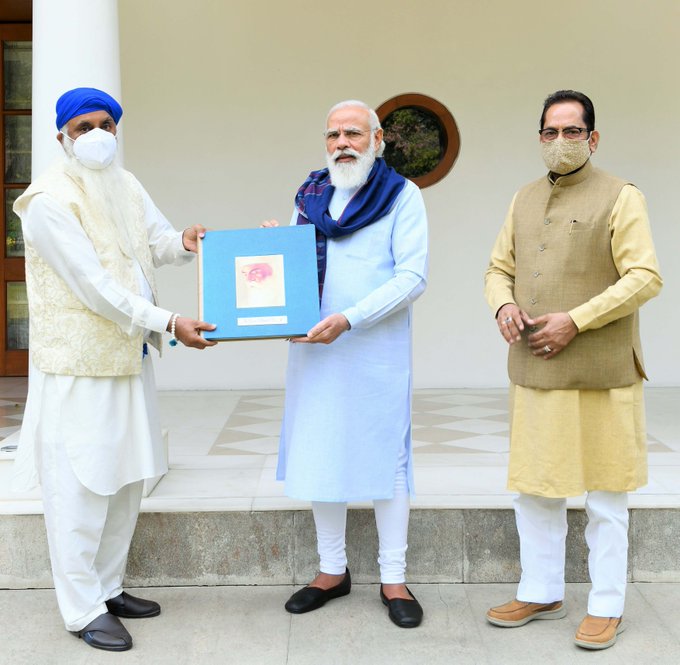 pm-modi-releases-special-stamp-and-rs-100-coin-to-commemorate-the-centennial-foundation-day-of-the-university-of-lucknow