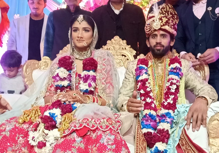 Sangeeta Phogat took eight round with Bajrang Punia at their marriage for beti bachao beti padhao campaign