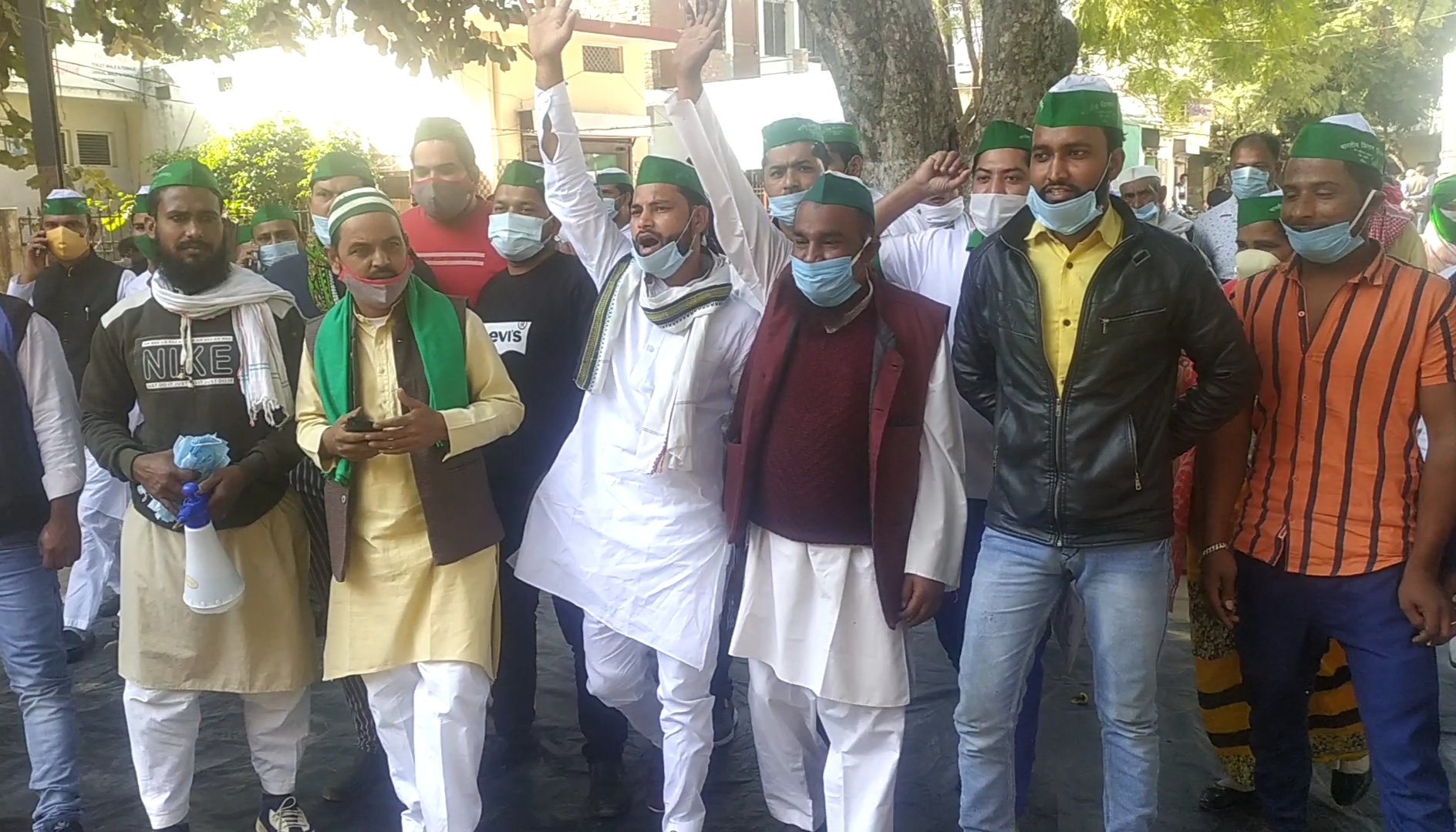 bhartiya kisan union ambawata protests in muzaffarpur uttar pradesh