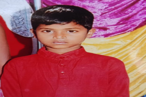 12-year-old boy dies in floodwaters  Flood Water Deaths  Palaru River Deaths  12-year-old boy dies in Palaru River floodwaters  பாலாற்று வெள்ளத்தில் இறங்கி 12 வயது சிறுவன் உயிரிழப்பு  வெள்ளத்தில் இறங்கி 12 வயது சிறுவன் உயிரிழப்பு  நிவர் புயல் உயிரிழப்புகள்