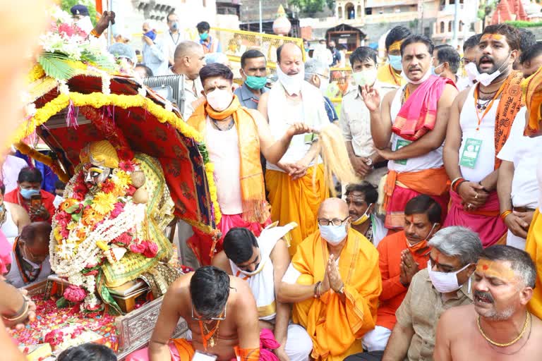 Today, Hari and Hari will meet, Baba will reach Gopal temple after riding in Mahakal palanquin.