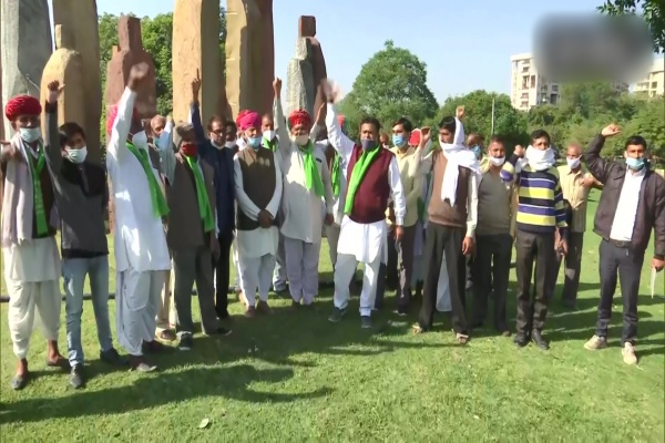 Farmers take out procession in Jaipur in support of 'Delhi Chalo' protest