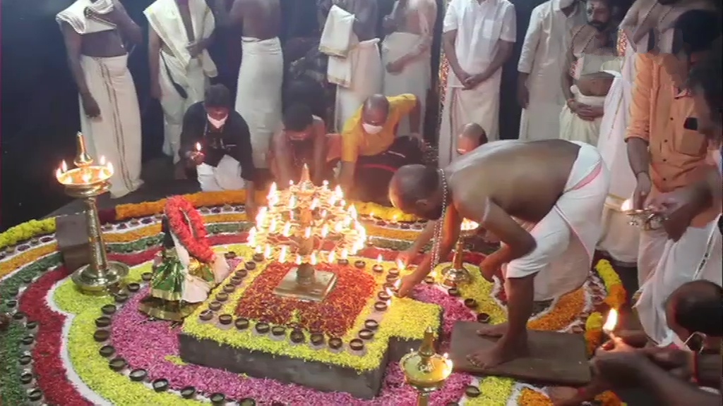 karhik purnima celebrations in india