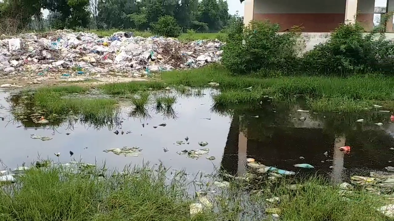 People Protest against unsorted rubbish in mayiladuthurai