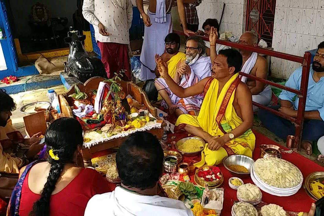 karthika special puja at sri kodanda ramalayam in medak