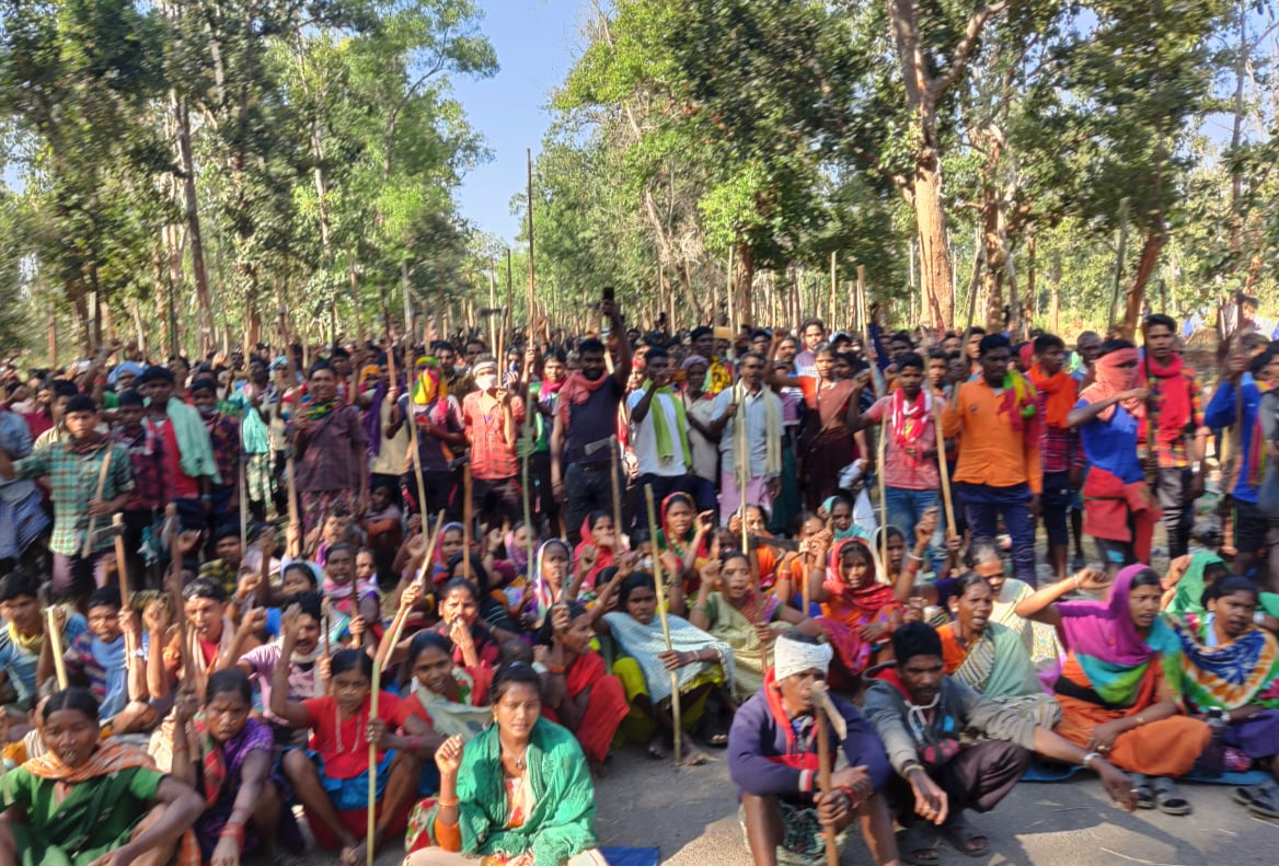 Tribal movement continued to second day of nikko hatao bastar bachao
