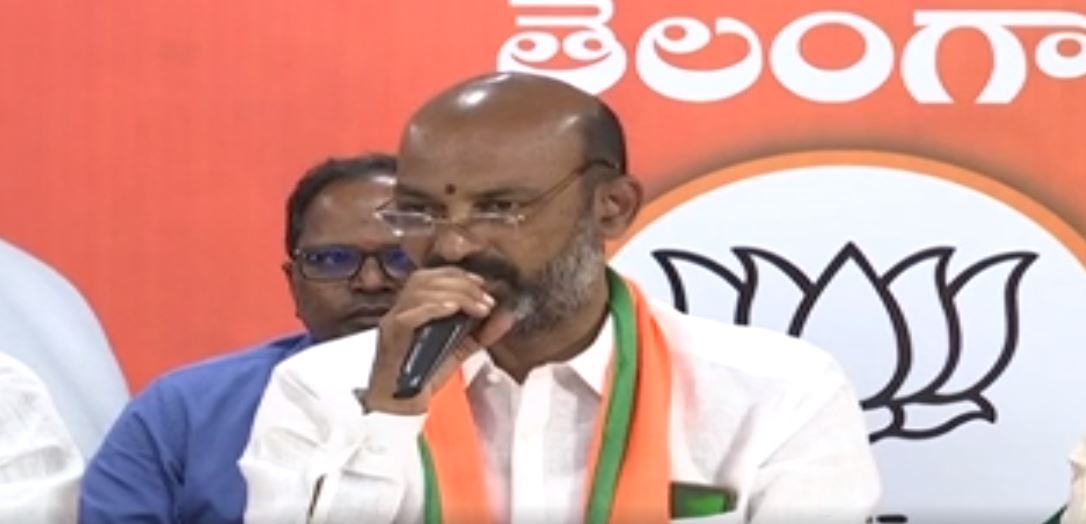 BJP Telangana President demands change Hyderabad name to Bhagyanagar