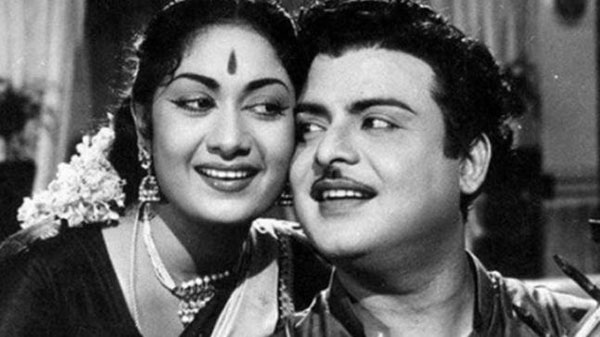 mahanati savithri death anniversary special story