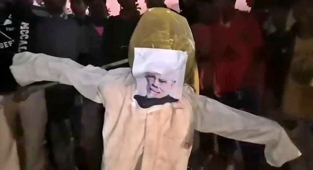 effigy burnt of pm modi in kalgachia