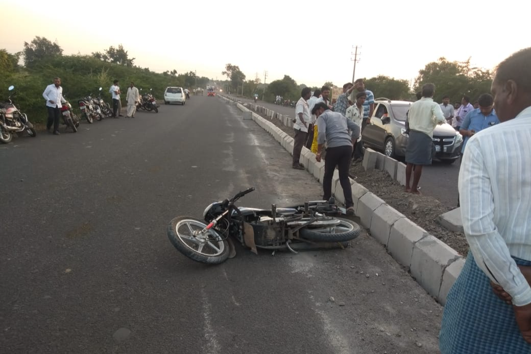 Bike collision to the divider