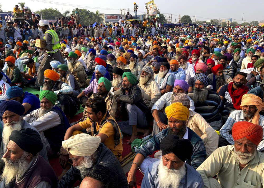 Thousands Protest In London for Supporting Indian Farmers, Several Arrested