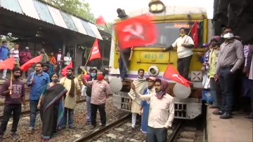 agitating-farmers-call-for-bharat-bandh-today