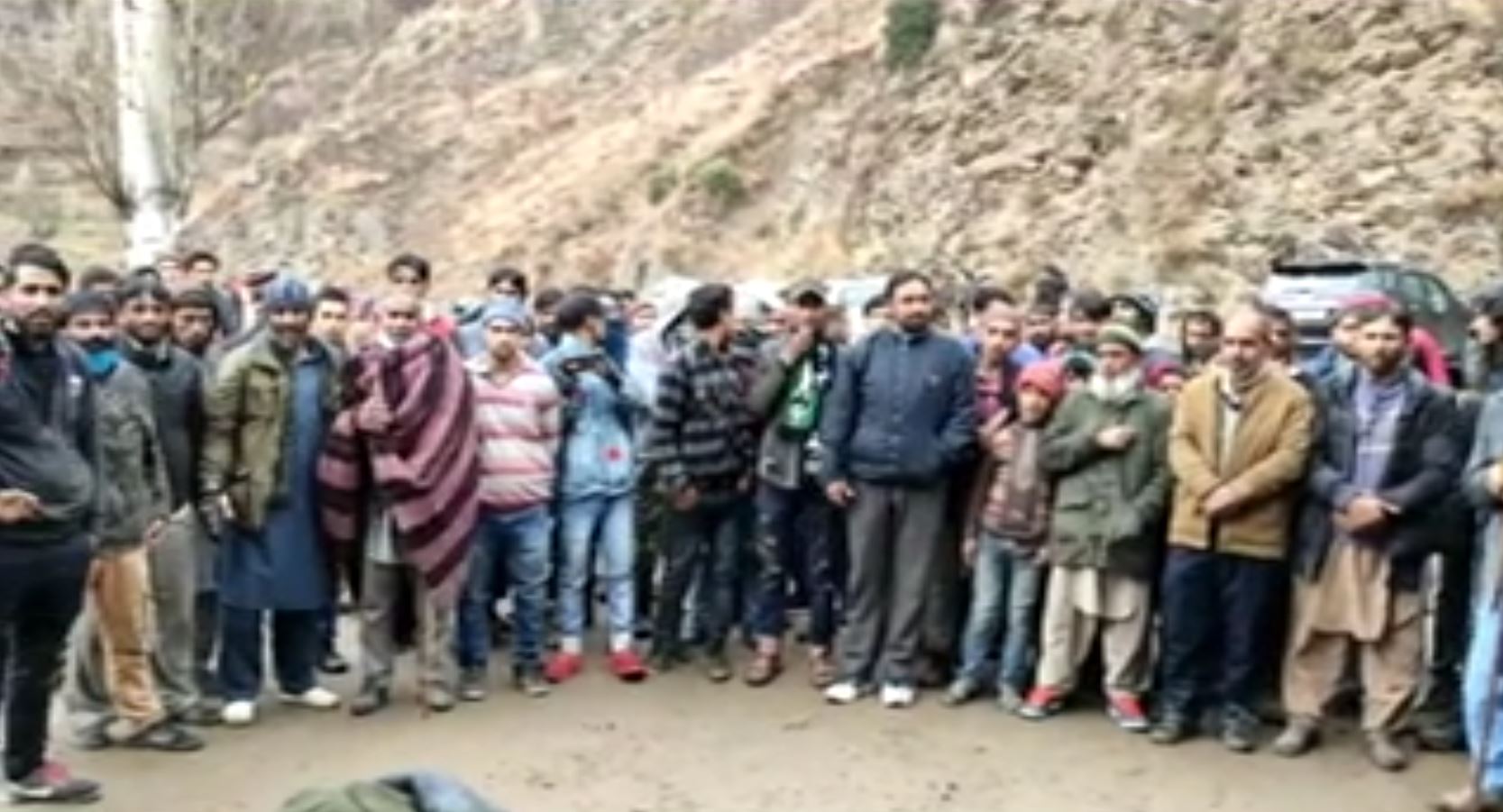 congress leaders visited different areas of ghat in doda jammu and kashmir