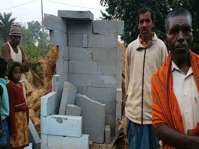 Toilet falls in Junglepur village of Dumka