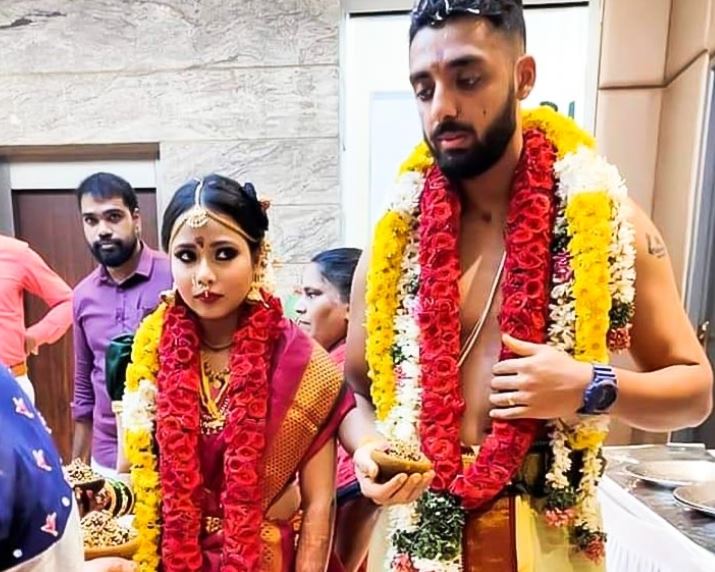 Cricketer Varun Chakravarthy gets married