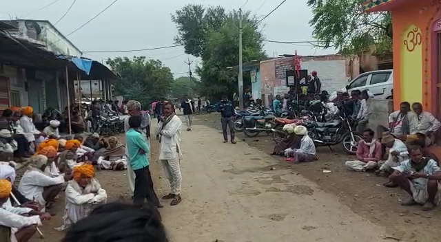 Funeral people of Ratlam dead in Chittorgarh road accident