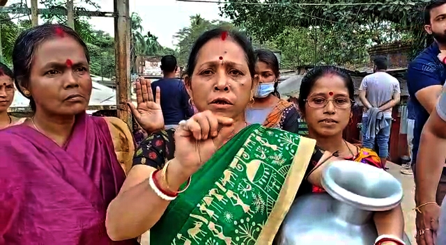 road blockage in panchgram demanding drinking water