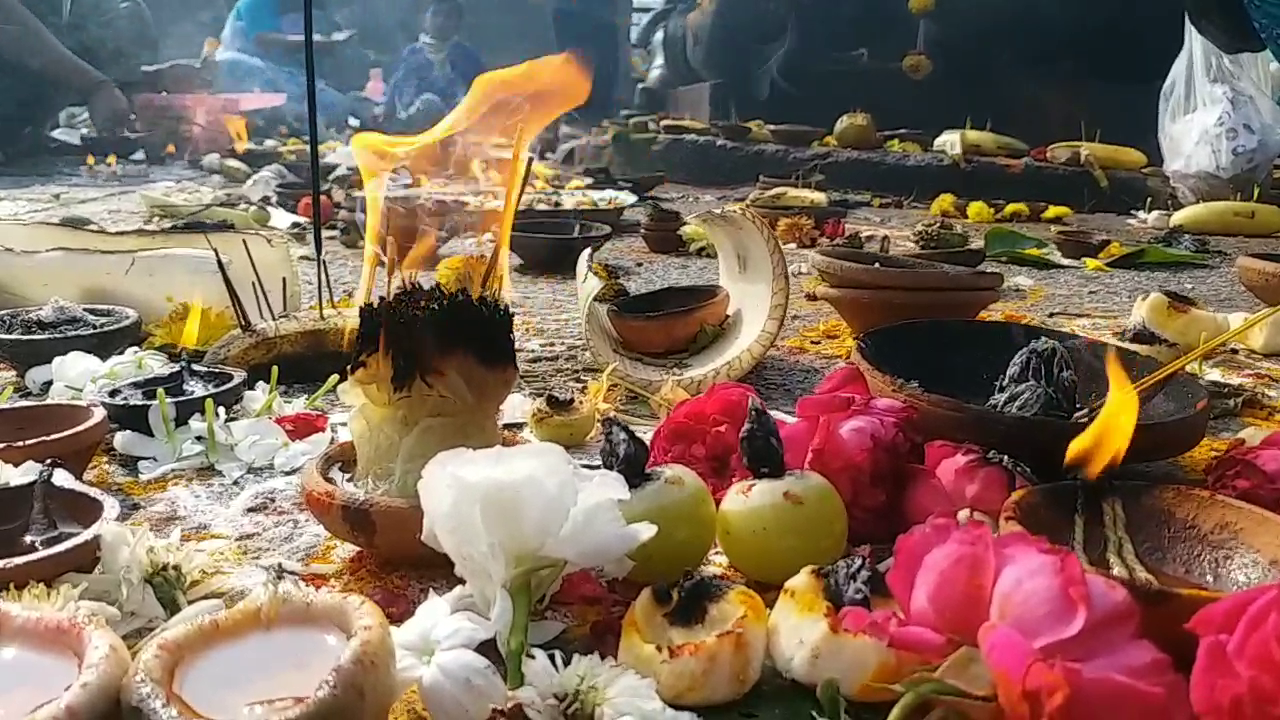 karthika masam special pooja in thousand pillar temple in warangal urban district