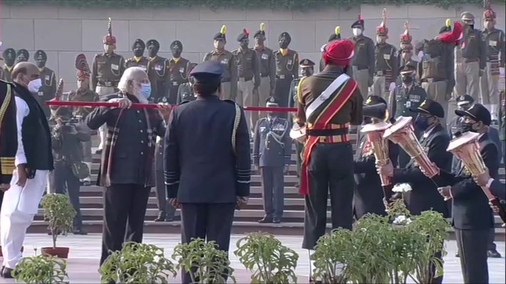 Prime Minister Narendra Modi lights up 'Swarnim Vijay Mashaal' at the National War Memorial on the 50th-anniversary of the 1971 India-Pakistan war