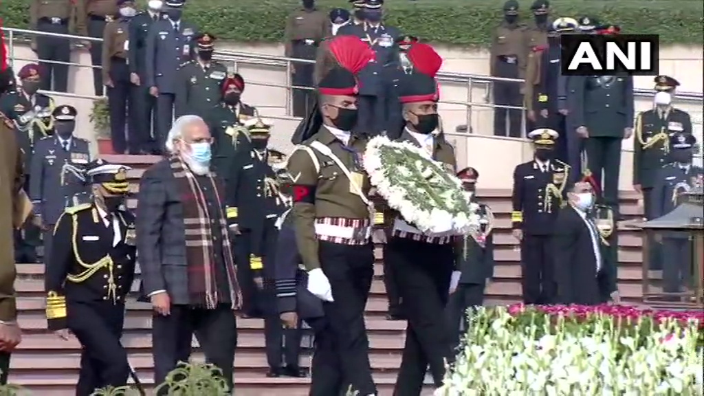 PM MODI & Rajnath Singh, Amit Shah extend wishes on Vijay Diwas