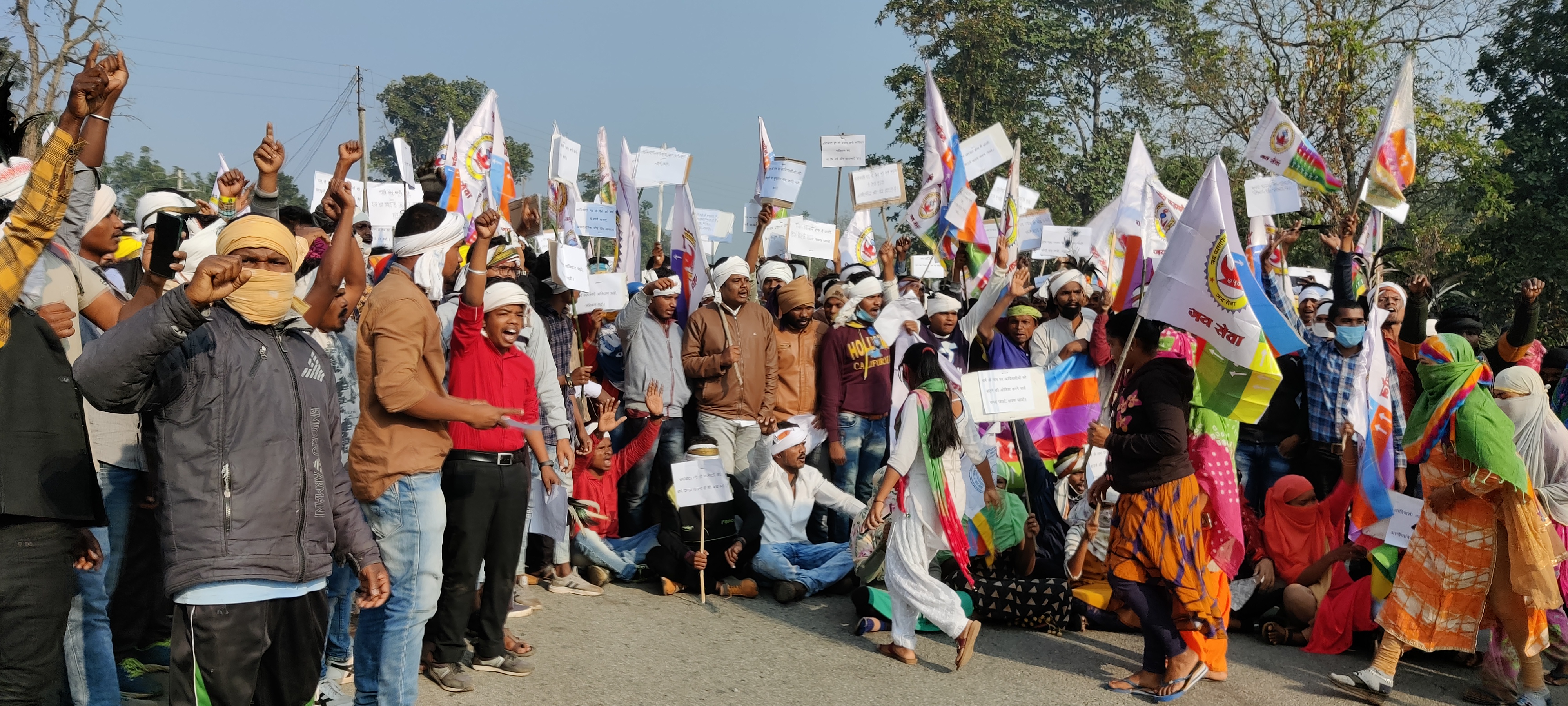 tribal-protesting-against-ram-van-gaman-path-praytan-yatra-and-bike-rally-in-kanker