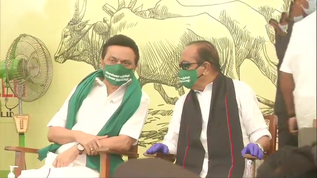 DMK and allies begin hunger strike in support of protesting farmers