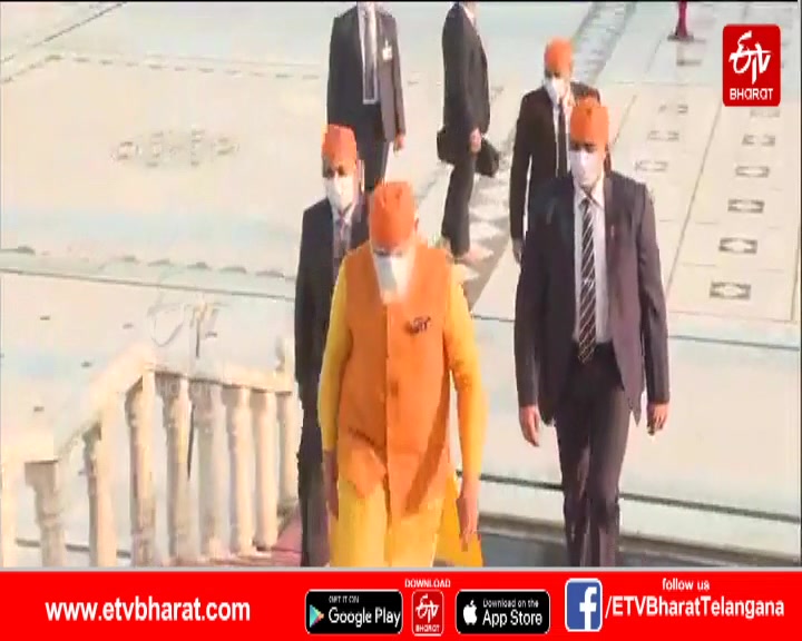 PM Modi unscheduled visit to Gurudwara rakab ganj sahib in delhi