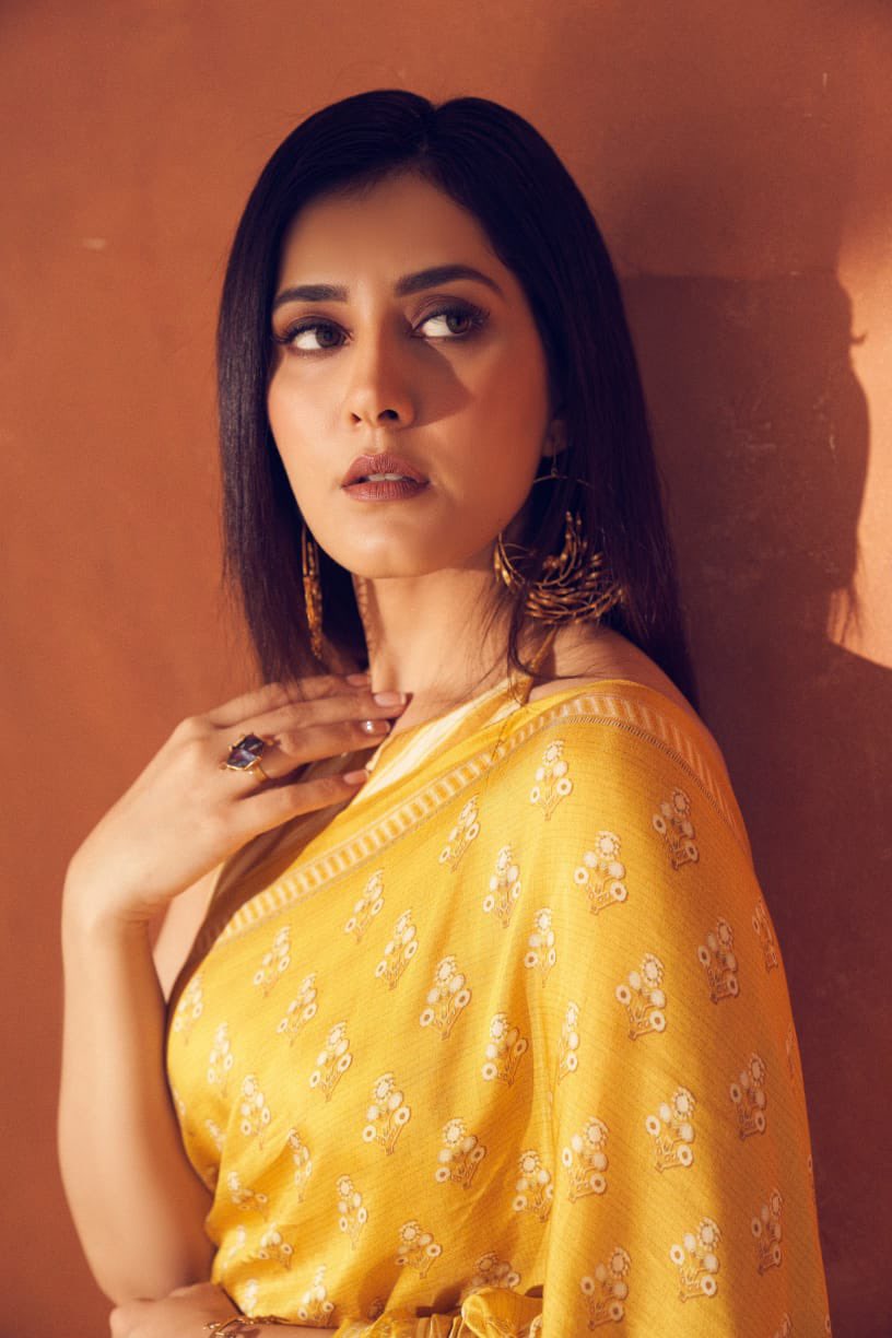 My strength is to go with an optimistic outlook, Says Raashi Khanna