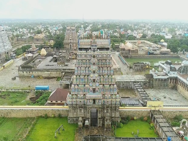 உலகப் புகழ்பெற்ற சிதம்பரம் நடராஜர் ஆலயம்