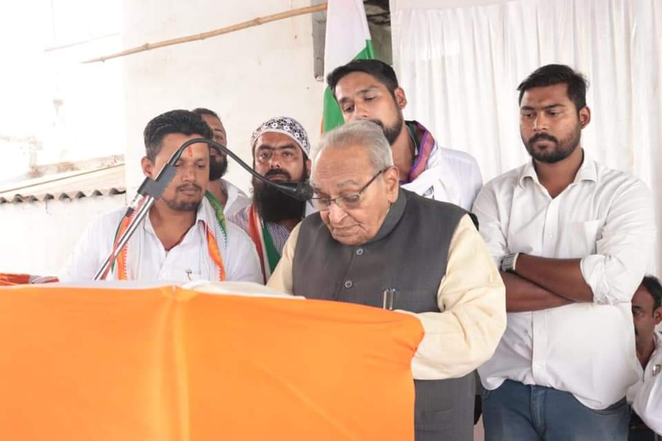 Motilal Vora addressed the gathering