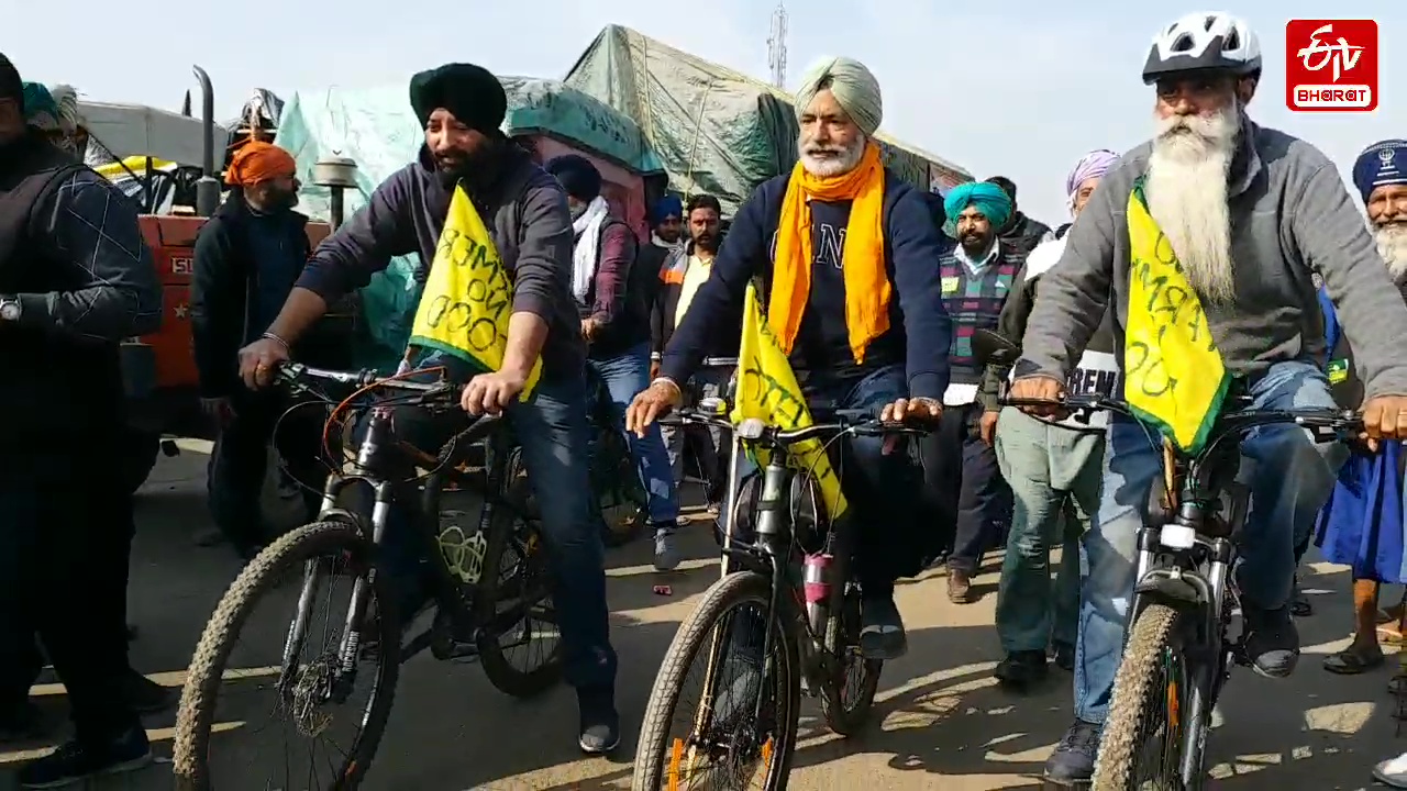 another-sexagenerian-cycles-to-join-farmers-protest-in-delhi