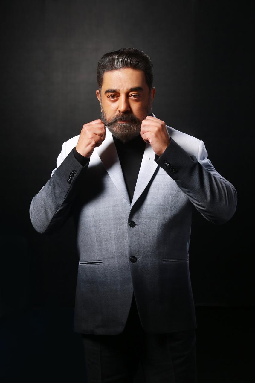 kamal hassan photoshoot supporting khadi news  kamal hassan khadi news  kamal hassan photoshoot news  kamal hassan photoshoot amrita ram news  big boss kamal hassan news  ഖാദി മേഖലയെ പിന്തുണ കമൽ ഹാസൻ വാർത്ത  കമൽ ഹാസൻ ഖാദി ഫോട്ടോഷൂട്ട് പുതിയ വാർത്ത  ഉലകനായകൻ ഫോട്ടോഷൂട്ട് വാർത്ത  ഖാദിക്ക് സമാശ്വാസമേകി കമൽ ഹാസൻ വാർത്ത